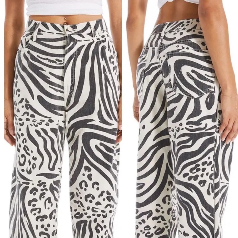 New High Waisted Curbside Heel in Animal Tracks MOTHER Size 25 Animal Tracks 🦓 - Picture 6 of 16